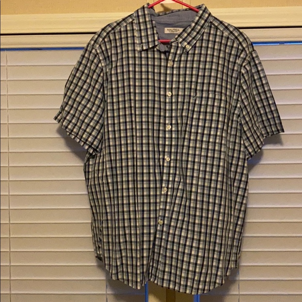 Men’s Nautica button down size XXL
